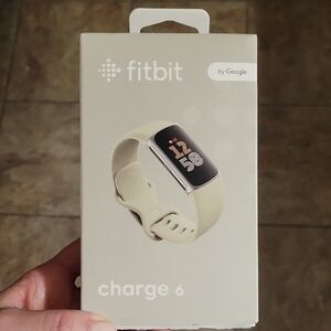 Fitbit Charge 6 - Porcelain